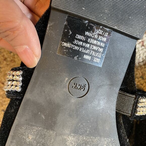 Torrid Black Velvet Rhinestone Pointed Toe SlipOn Flats Shoes Women 9WW Goth - Picture 5 of 5